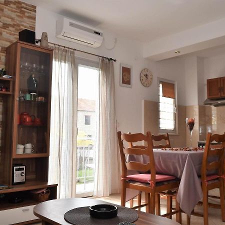 Apartment Manigo Supetar Kültér fotó