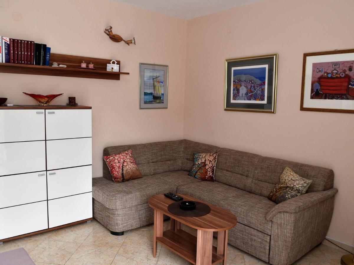 Apartment Manigo Supetar Kültér fotó