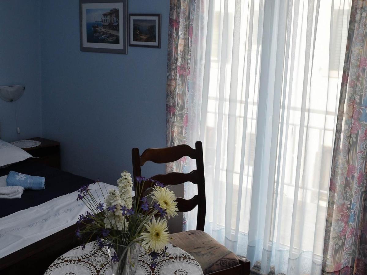 Apartment Manigo Supetar Kültér fotó