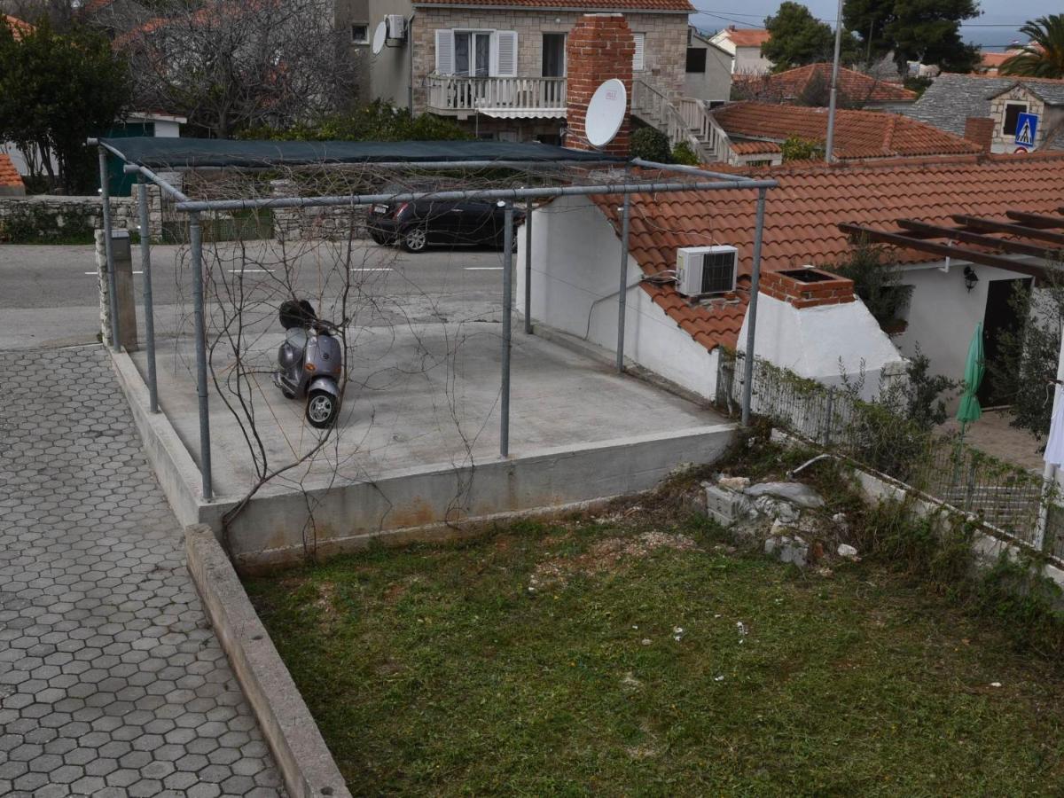 Apartment Manigo Supetar Kültér fotó